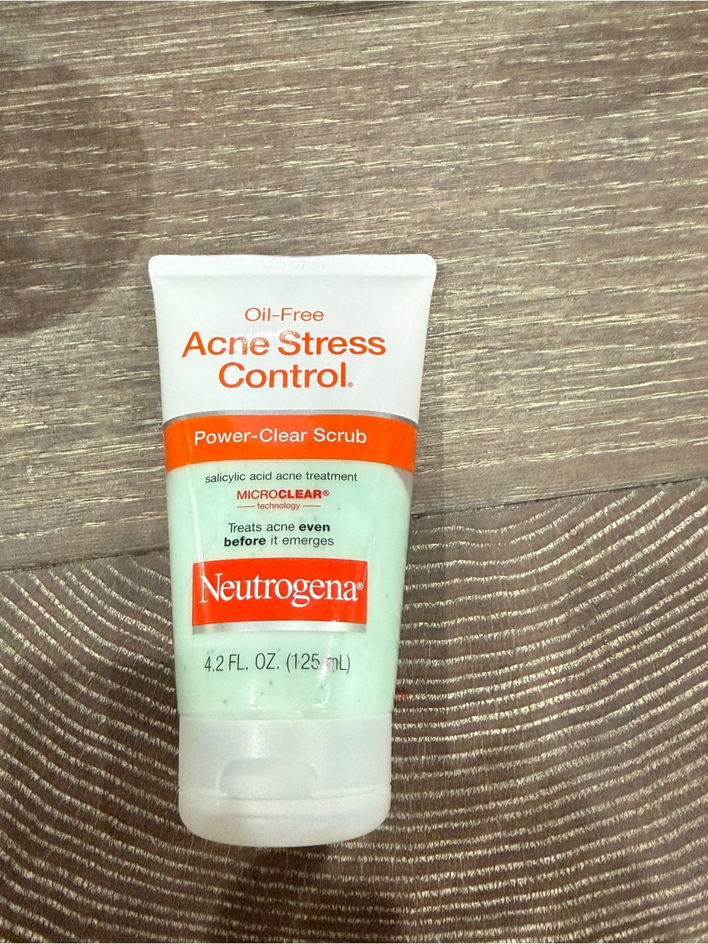 NWT Neutrogena oil-free Acne Stress Control Power-Clear Scrub salicylic acid